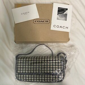 NEW IN BOX Coach Houndstooth Shoulder Bag